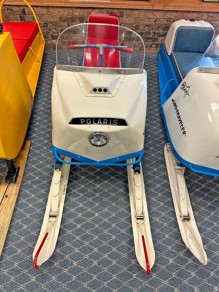 03 Polaris 1966 Colt